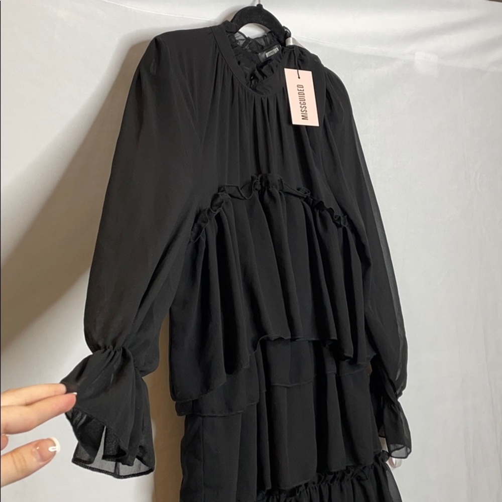 🍁🍁Black Ruffle Dress - Picture 2 of 3